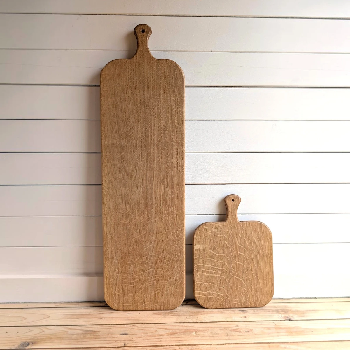 Tiger Oak Long Serving Board – Handcrafted Solid Oak Serving & Charcuterie Board