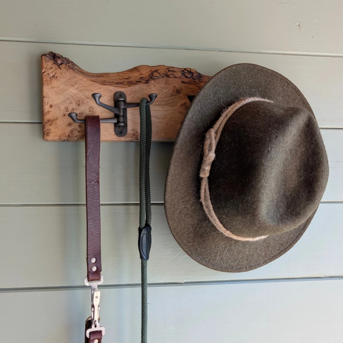 Live Edge Pippy Oak Coat Rack – Solid Oak Wall Rail