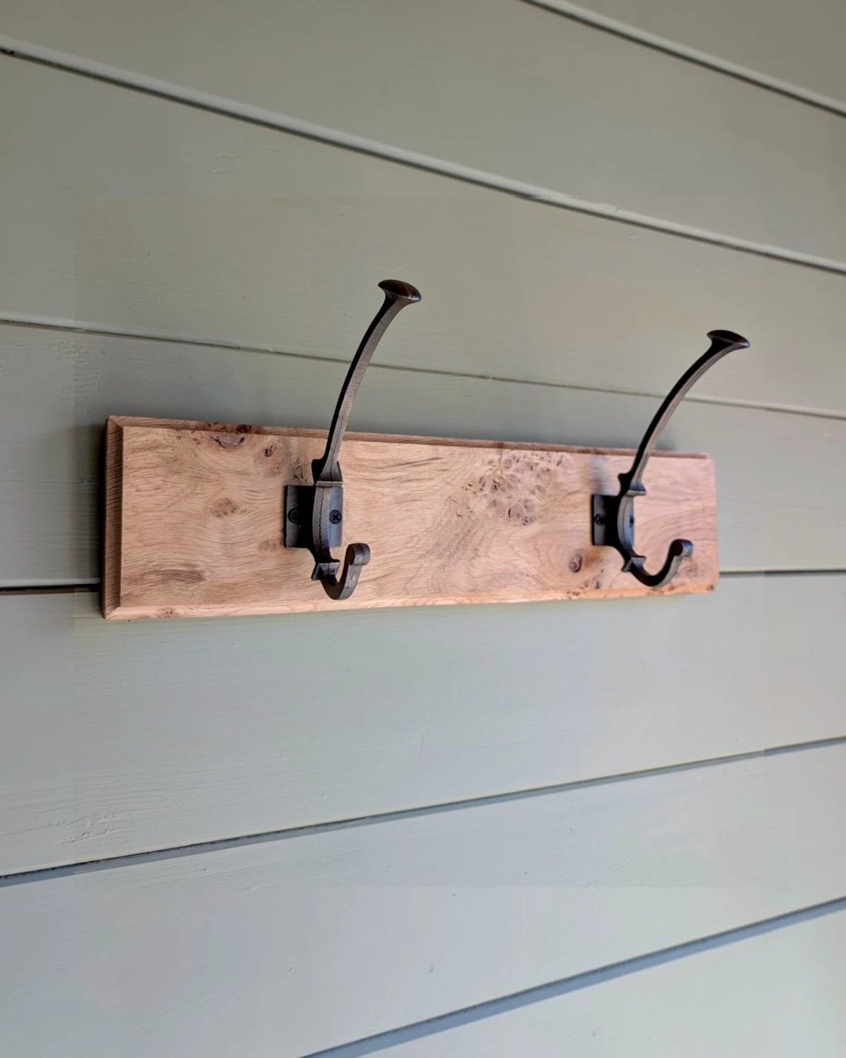 Straight Edge Pippy Oak Coat Rack
