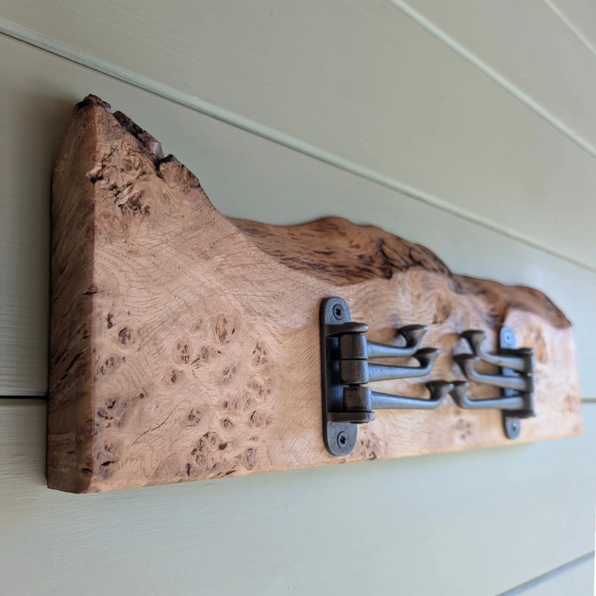 Live Edge Pippy Oak Coat Rack – Solid Oak Wall Rail